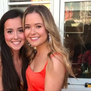 Meet your Posher, Eliza